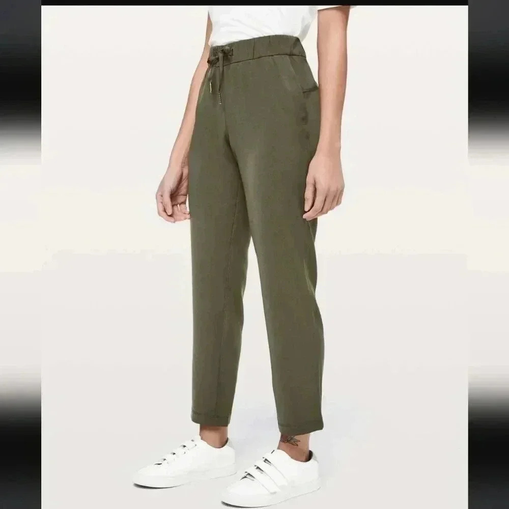 Lululemon On The Fly Pant *Woven 28" Dark Olive